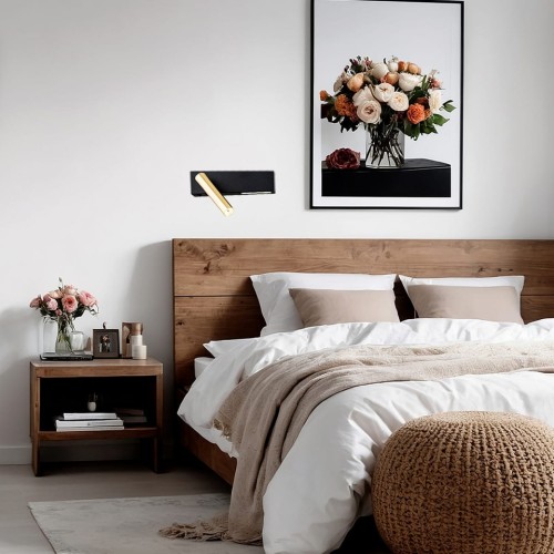 kinkiet regulowany Jasper lewy przy łóżku w sypialni czarno złoty kinkiet z lampką do czytania LED 3000K.jpg