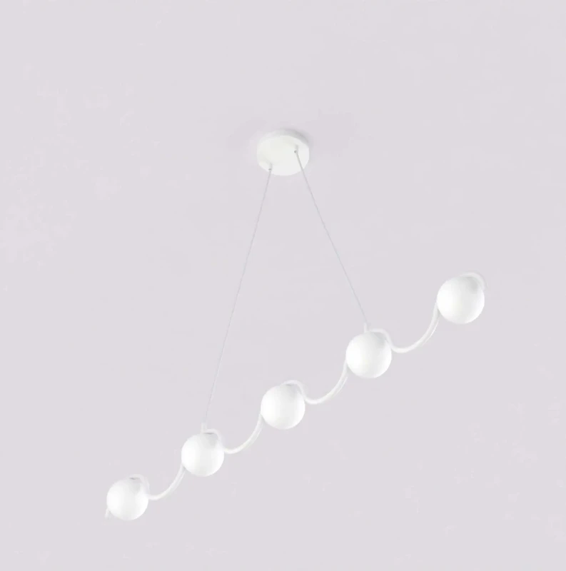 biała-lampa-nad-stół-do-jadalni-Sinus-White-falowana-konstrukcja.webp