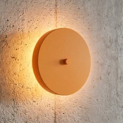 Kinkiet-Nemo-Orange-pomarańczowy-designerski-kinkiet-loftowy-do-salonu-i-sypialni.webp