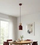 Burgundowa-lampa-wisząca-Mesi-1-o-smukłej-formie_-elegancka-lampa-sufitowa-nad-stół-i-blat-kuchenny.webp