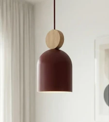 Designerska-burgundowa-lampa-wisząca-Mesi-z-oprawą-GU10_-eleganckie-oświetlenie-nad-wyspę-kuchenną.webp