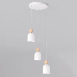 Mesi 3 White biała lampa wisząca z trzema kloszami nad wyspę kuchenną.jpeg