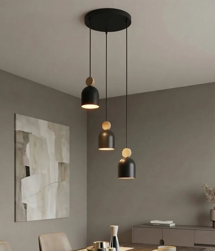 Mesi-3-Black-czarna-lampa-wisząca-3-punktowa-nad-stolik-kawowy.webp