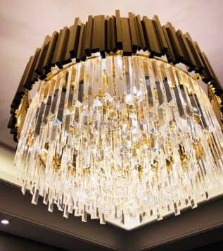 Illuminating Brass Chandelier – żyrandol  kryształowy 60cm