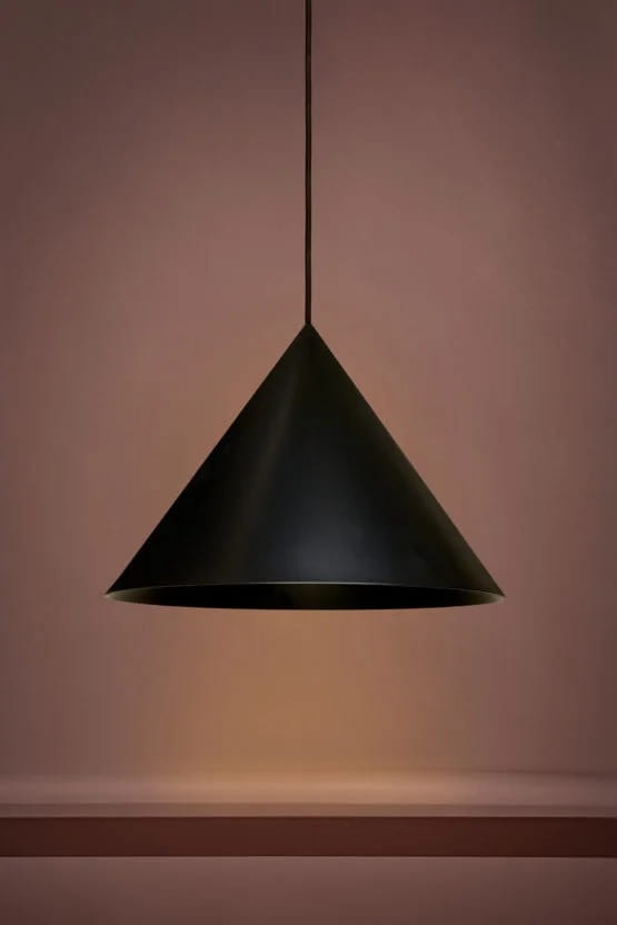 Konko-lampa-wiszaca-kolor-Jet-Black-matowa