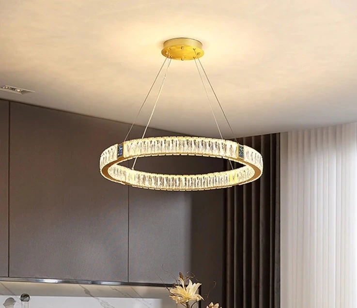 Żyrandol-kryształowy-ring-jesse-średnica-60cm.webp