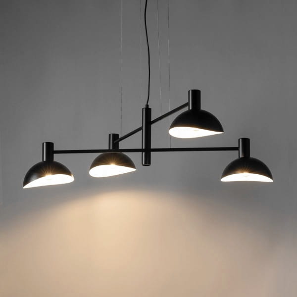Artis 4 - czarna lampa wisząca, cztery klosze, zapalona  40529.jpg