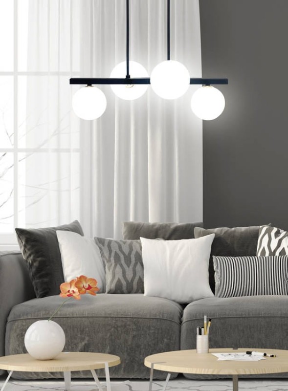 Lampa sufitowa czarna, białe klosze Kama  4 aranżacja.jpg
