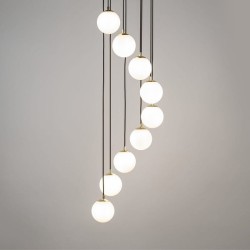 Lampa wisząca Piano Spiral 9 - imponujące oświetlenie do salonu i antresoli.jpg