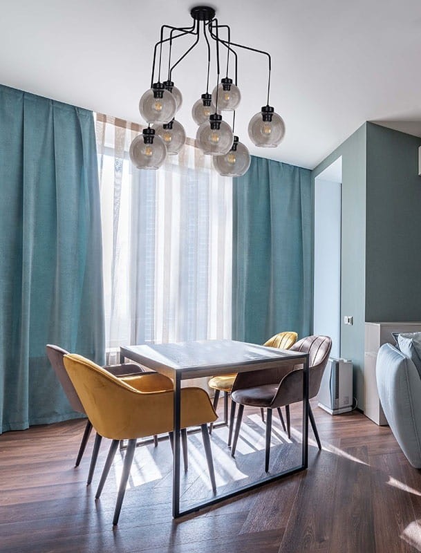 duża lampa sufitowa do salonu Horik 9, klosze grafitowe aranżacja.jpg