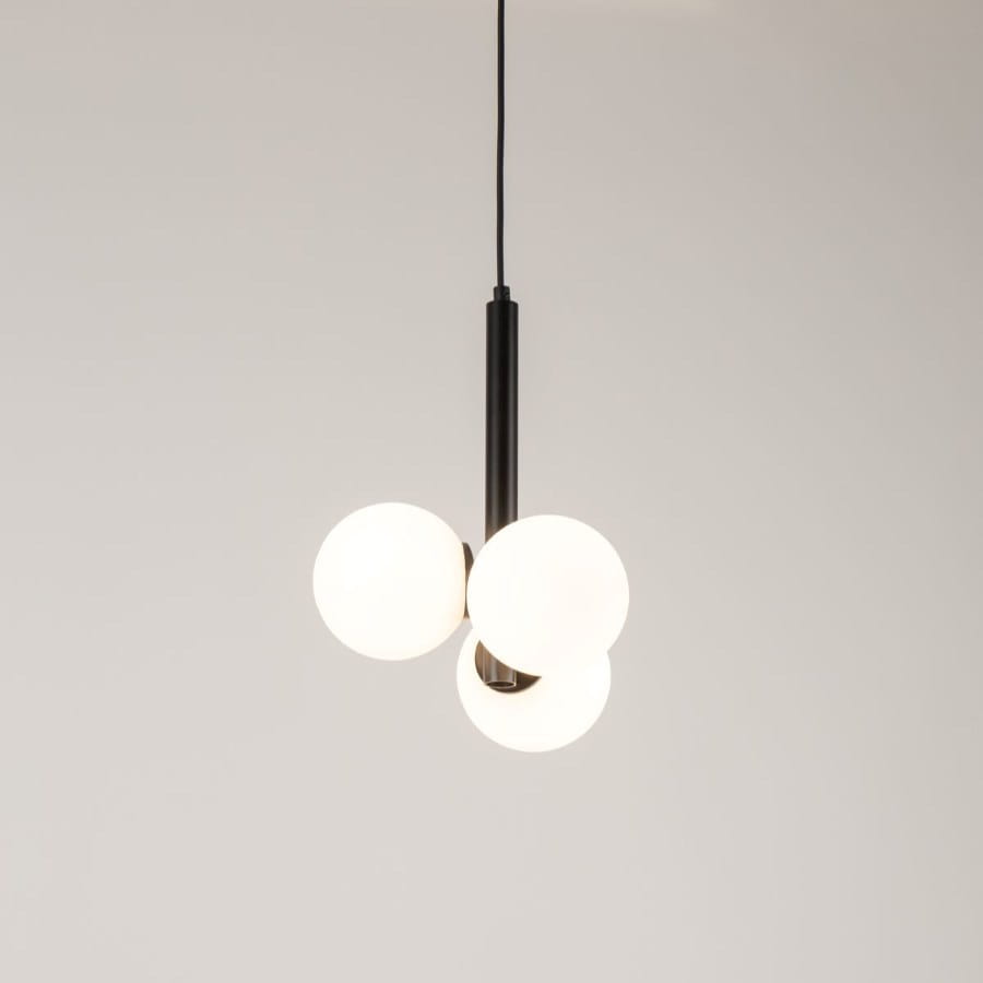 Lampa wisząca Perla 3 czarna, nowoczesne oświetlenie kuchni, salonu, jadalni.jpg