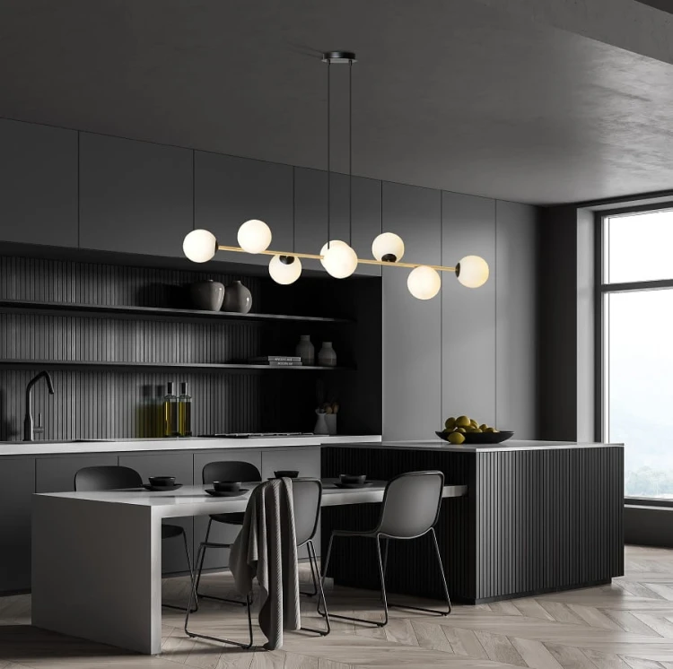 Lampa wisząca podłużna nad stół, złota, klosze białe - Grafity BL 8 aranżacja.jpg