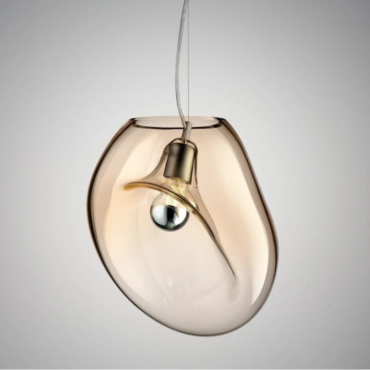 Lampa wisząca Noma z bursztynowym szklanym kloszem - elegancja w prostej formie (2).jpg