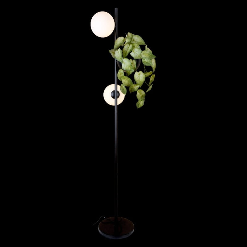 Herbarium Podłogowa - stojąca lampa czarna z kwietnikiem, dwa białe klosze (2).jpg