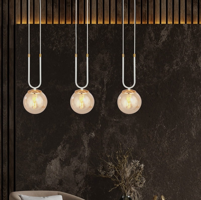 Glam 3 White- lampa wisząca z elegancją trzech bursztynowych kloszy aranżacja