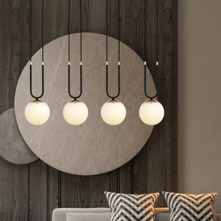 Glam 4 Black - nowoczesna lampa wisząca nad stół w jadalni, klosze białe aranżacje (2).jpg