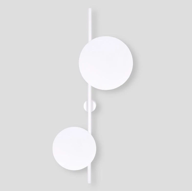 Pero 2 – designerski kinkiet, kolor biały, wysokość 81cm, dwa klosze.jpg