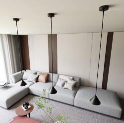 Elit Black 1 pojedyncza lampa wisząca w kolorze czarnym klosz aranżacja (3).jpg