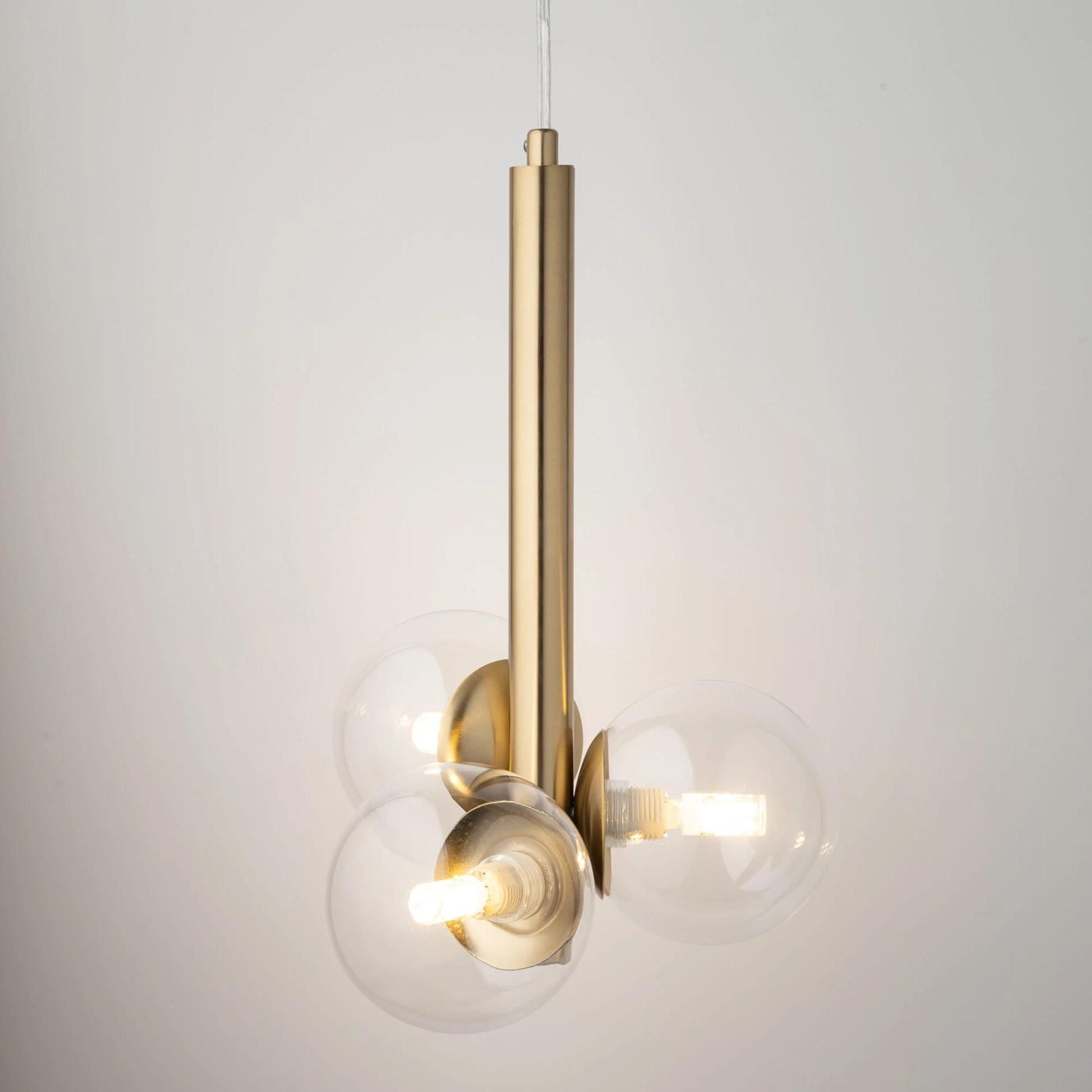 PERLA LUX 3 lampa wisząca w kolorze złotym, lampa do sypialni, trzy przezroczyste klosze.jpg