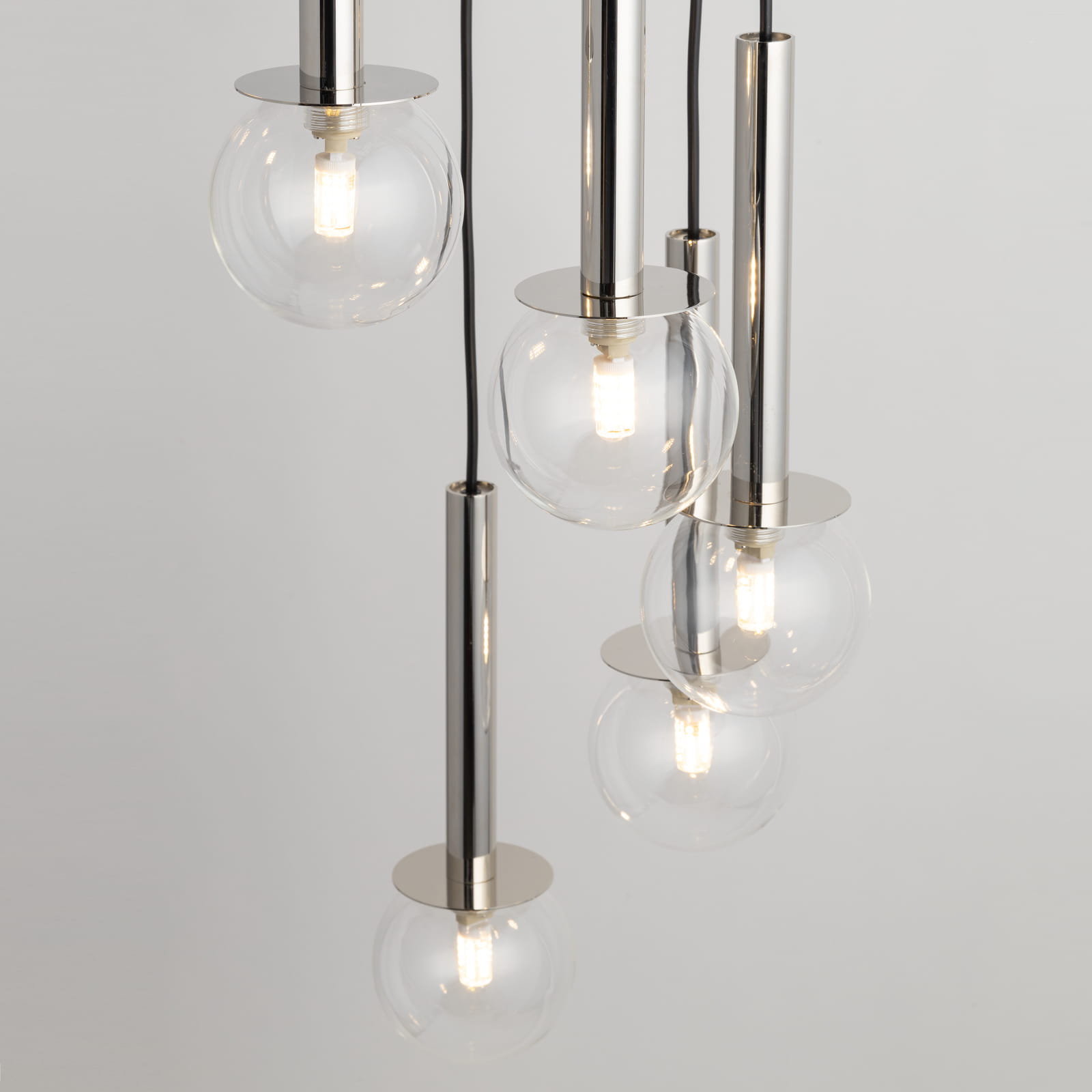 Daisy 5 lampa wisząca  srebrna do jdalni, klosze przezroczyste kule.jpg
