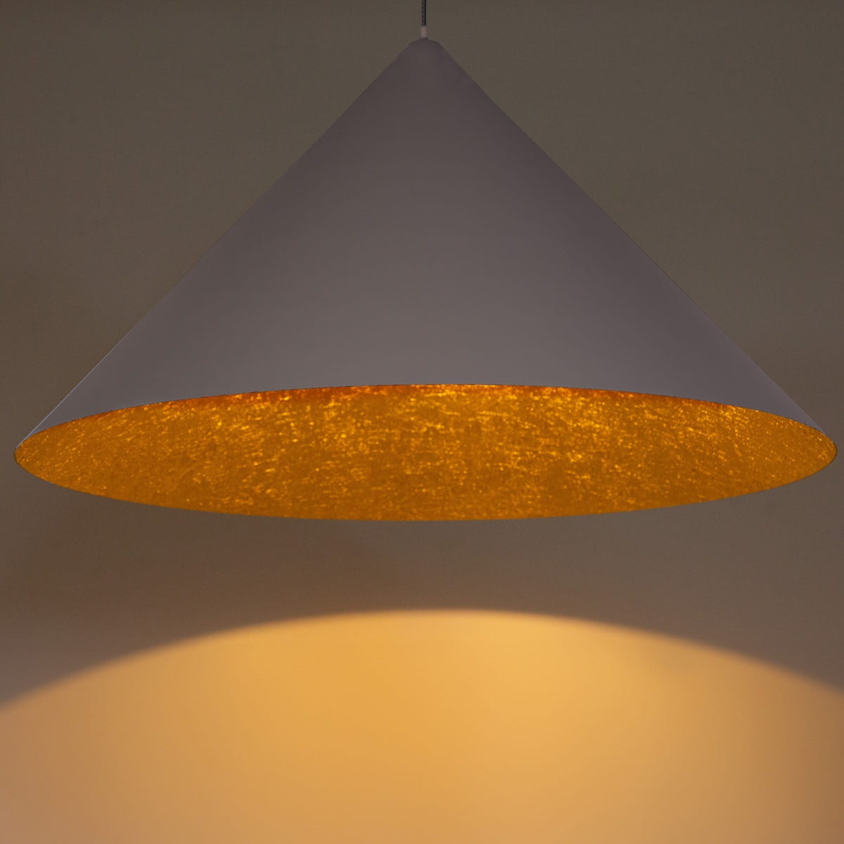Vesuvio 70  taupe złoty lampa wisząca stożek średnica 70cm klosz.jpg