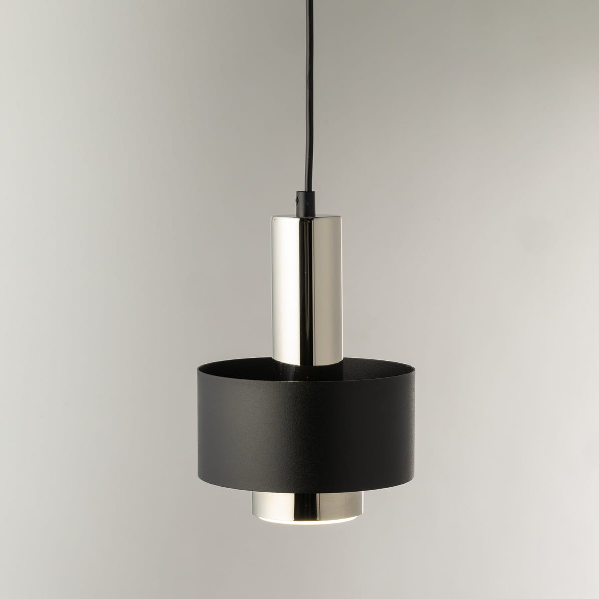 RIF LUX 1 S czarny srebrny lampa wisząca pojedyncza żarówka  LED GX53 3.jpg
