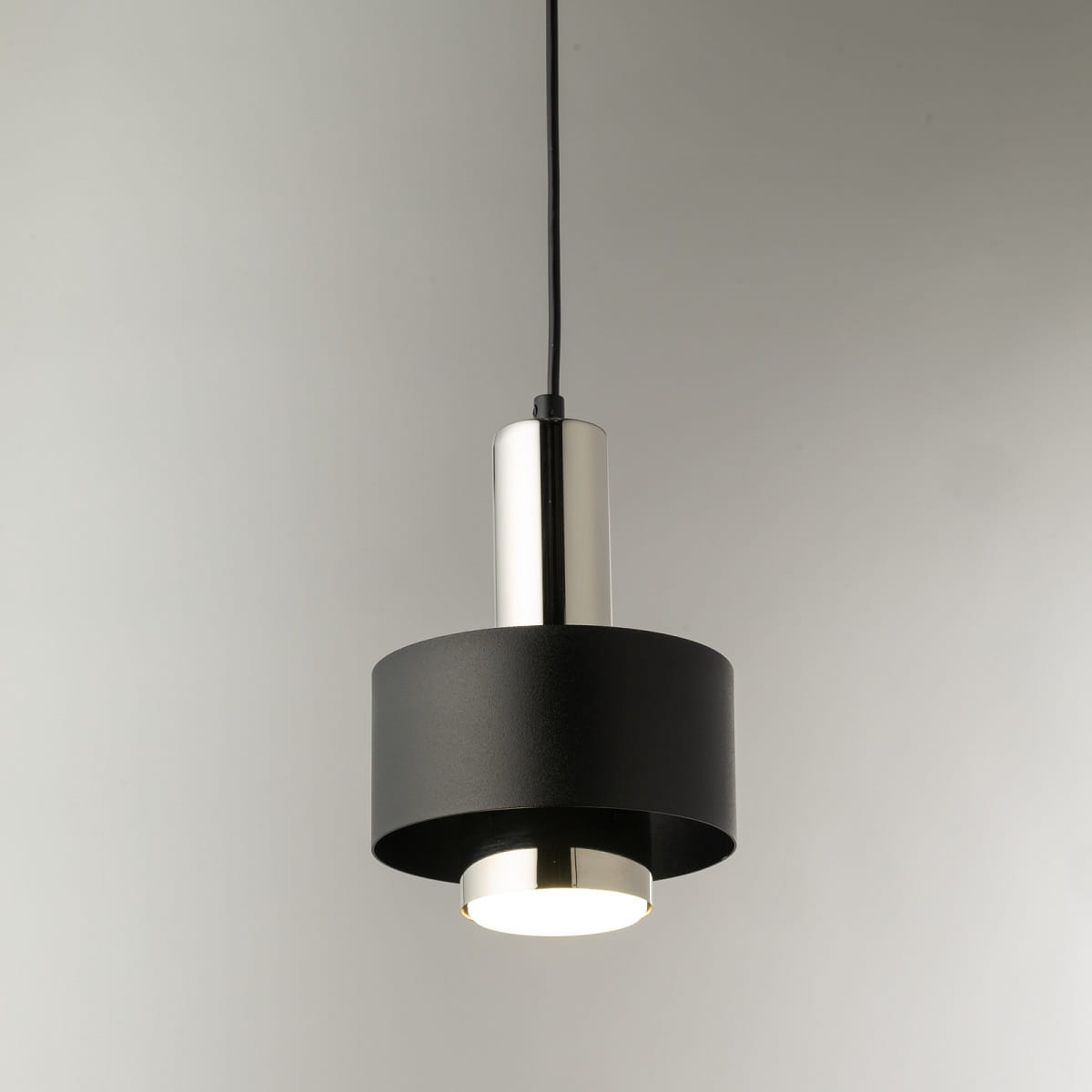RIF LUX 1 S czarny srebrny lampa wisząca pojedyncza żarówka  LED GX53 2.jpg