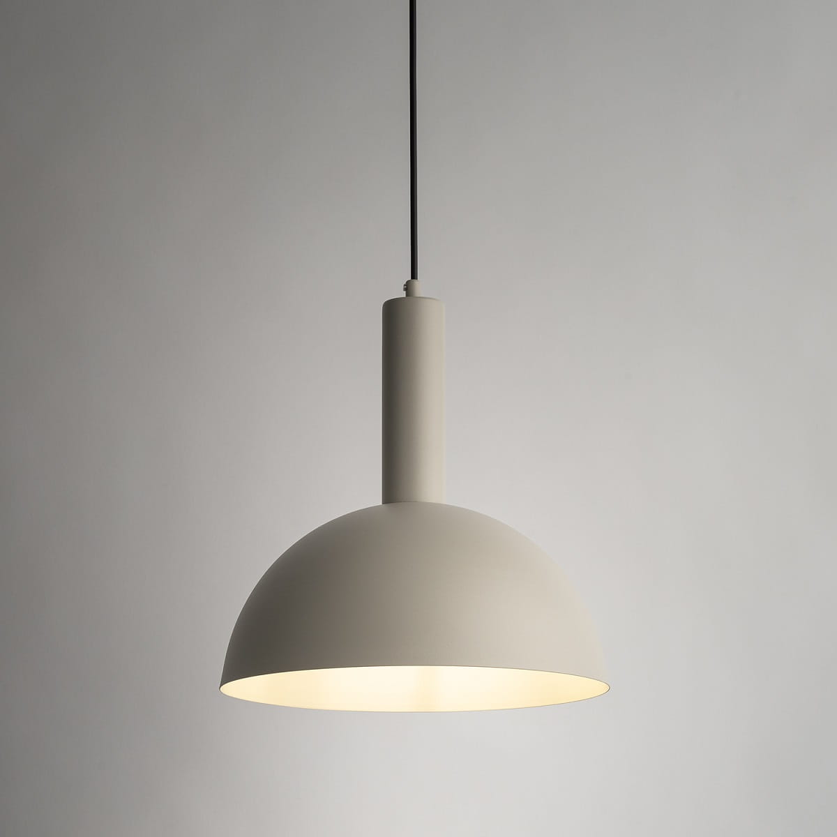 Vitrum M kopuła szary beż - lampa wisząca minimalistyczna średnica 30cm klosz (2).jpg