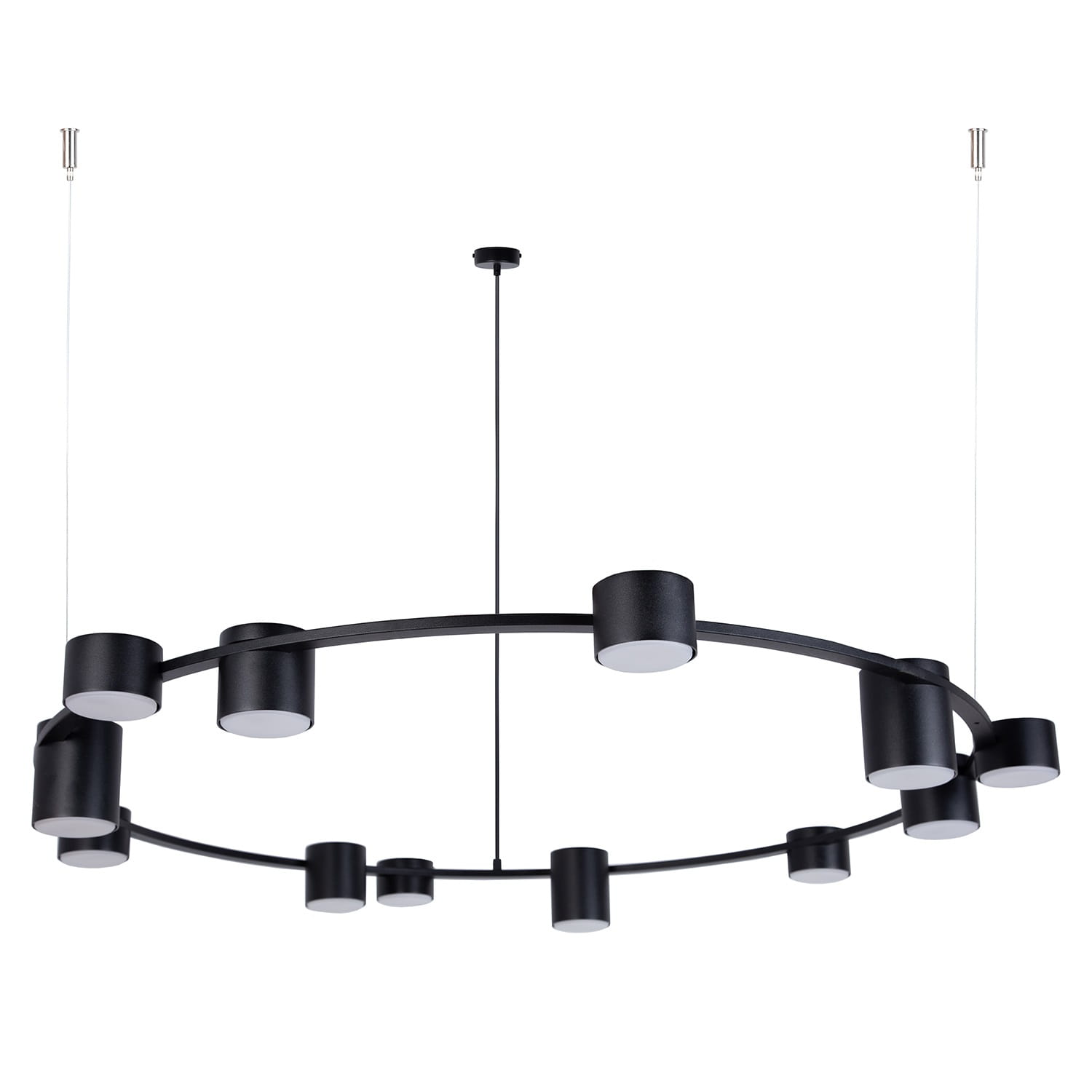Czarna lampa wisząca Kodo 12  Sigma w formie okrągłego pierścienia z reflektorami skierowanymi w dół, zawieszona na linkach nad nowoczesnym stołem, średnica 112cm