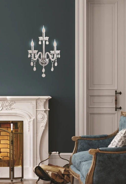 Kinkiet Cristallo 3 Chrom z trzema żarówkami E14, ozdobiony kryształkami i chromowanym wykończeniem, w klasycznym stylu. aranżacja.jpg