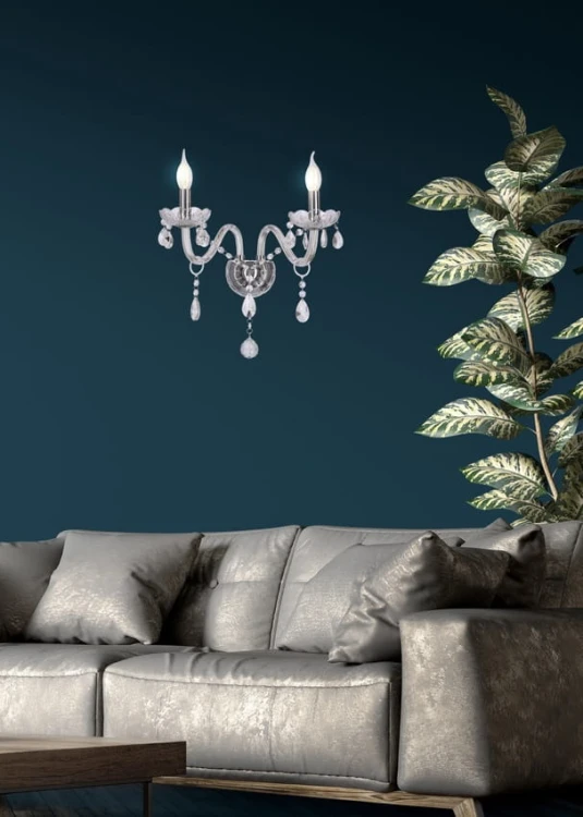 Kinkiet Cristallo 2 Chrom z dwoma źródłami światła E14, ozdobiony kryształkami i chromowaną oprawą, w stylu klasycznym  aranżacja.jpg