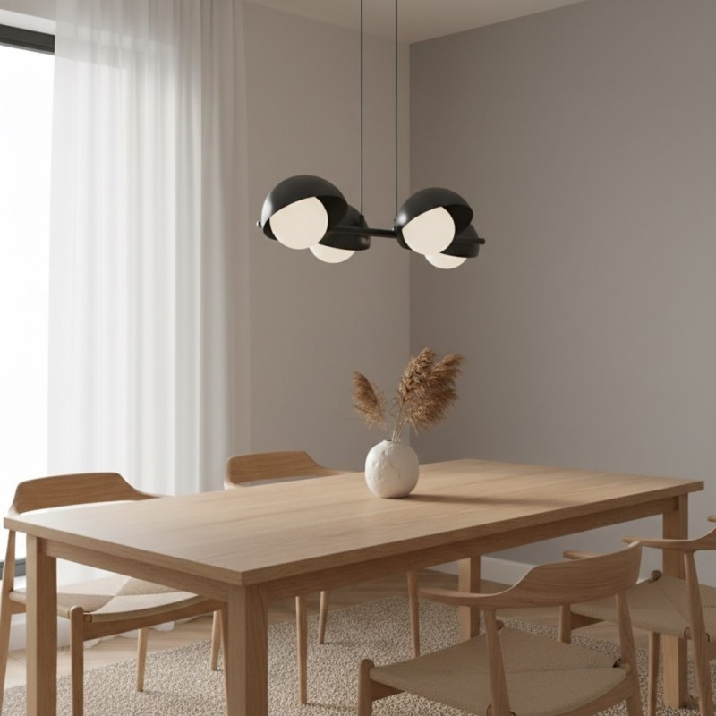 lampa Boom 4 Black z czarnymi metalowymi kloszami i mlecznymi kulami, doskonała do oświetlenia stołu w jadalni.jpg