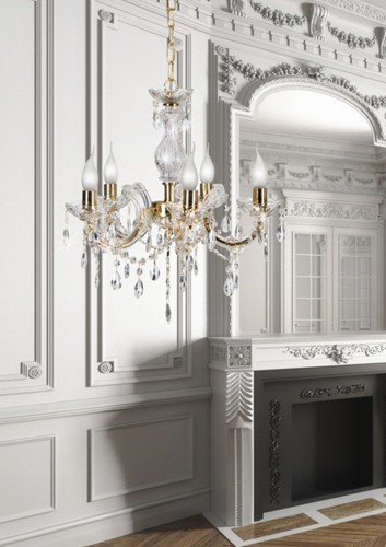 Złoty żyrandol kryształowy Maria Teresa 5 w stylu vintage.jpg