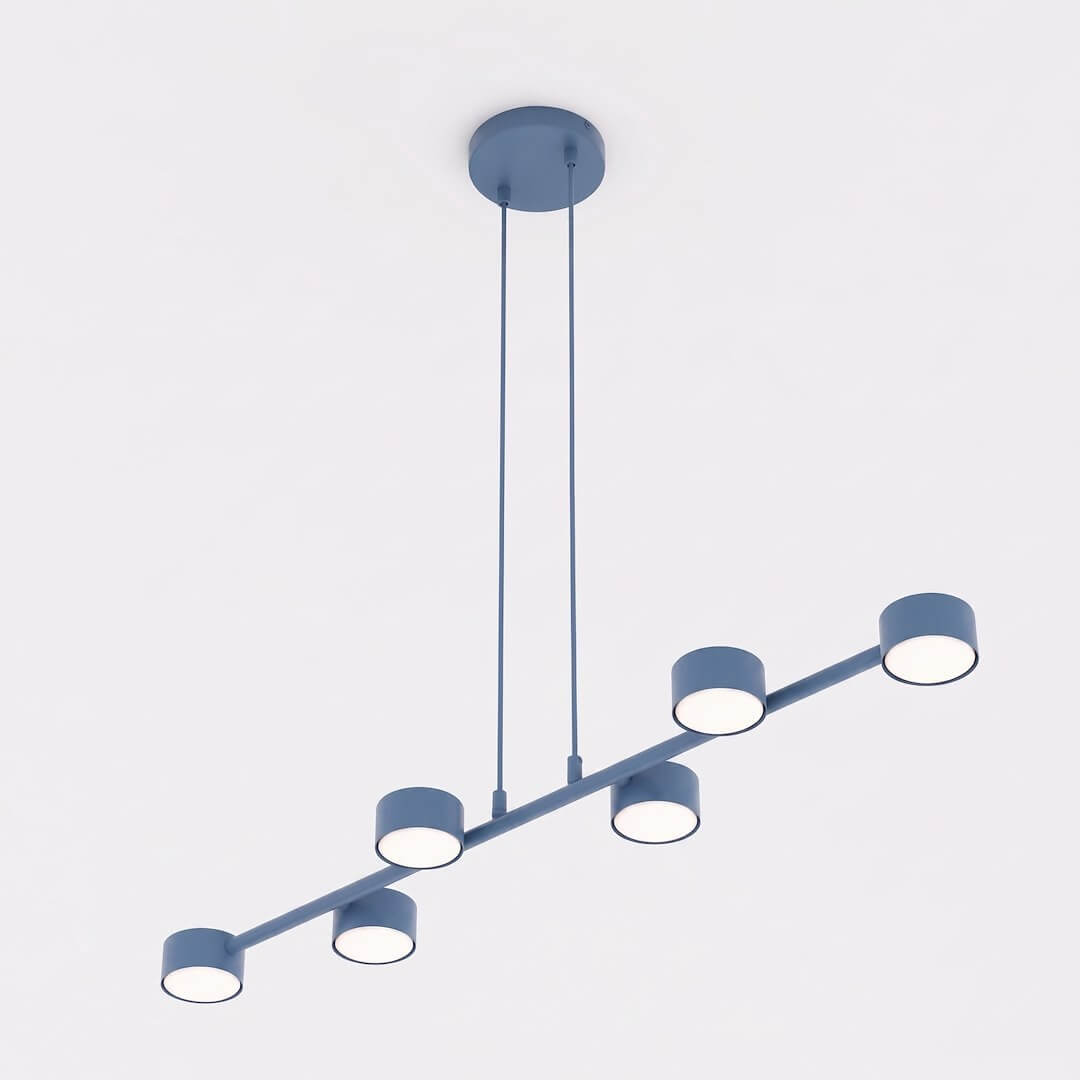 Megara Dusty Blue 6 – podłużna lampa wisząca z sześcioma kloszami w kolorze jasnoniebieskim.jpg